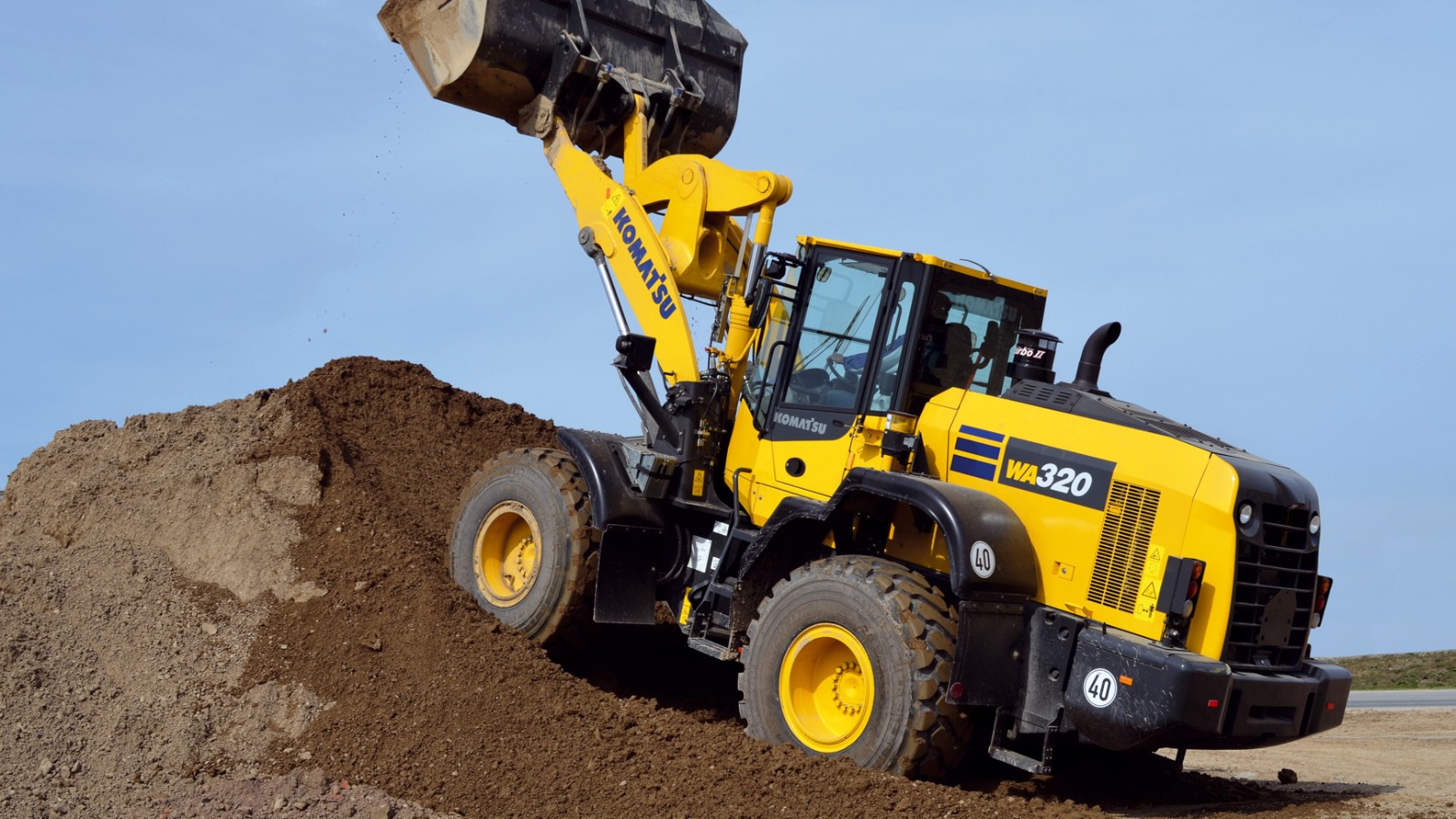 Komatsu WA320-8 Wheel Loader